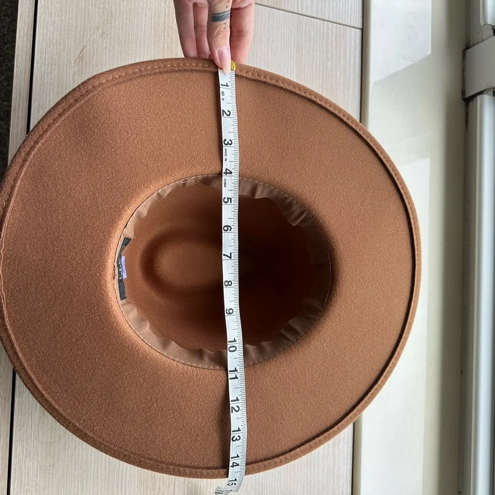 Lulus Classic Brown and Black Wide-Brimmed Felt Fedora, Floral Hand-Embroidered